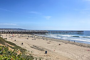 Pacific Beach Apartment: Walk to Beach & Pier!
