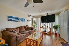 Pacific Beach Apartment: Walk to Beach & Pier!
