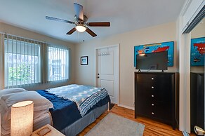 Pacific Beach Apartment: Walk to Beach & Pier!