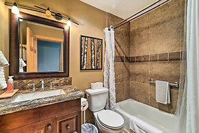 Tahoe Donner Retreat w/ Hot Tub & Fireplace!