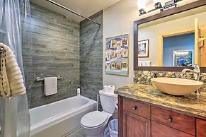 Tahoe Donner Retreat w/ Hot Tub & Fireplace!