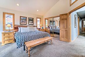 Tahoe Donner Retreat w/ Hot Tub & Fireplace!