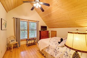 Private Cabin on 2 Acres: Hot Tub, 10 Mi to Boone!