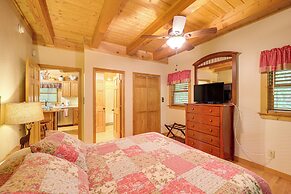 Private Cabin on 2 Acres: Hot Tub, 10 Mi to Boone!