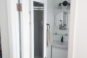 Charming Abode w/ Patio 5 Minutes to Balboa Park!