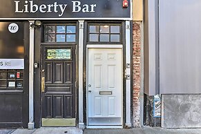 Modern Philly Apt in the Heart of Downtown!