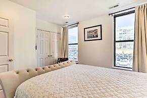 Modern Philly Apt in the Heart of Downtown!