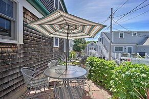 'captain's Quarters' Updated Provincetown Apt