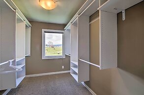 Ellensburg Home w/ Mountain Views on 3 Acres!