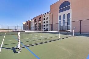 Private Beachwalk: Resort Condo in Dauphin Island