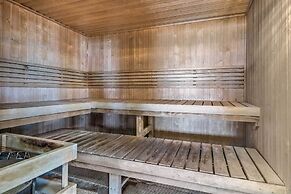 Private Beachwalk: Resort Condo in Dauphin Island