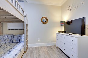 Private Beachwalk: Resort Condo in Dauphin Island