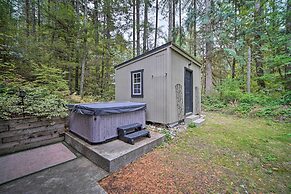 Peaceful Forest Retreat by Mt. Baker Slopes!