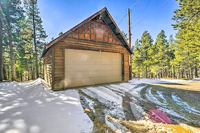 Deck, Fire Pit & Grill: Log Cabin in Black Hawk