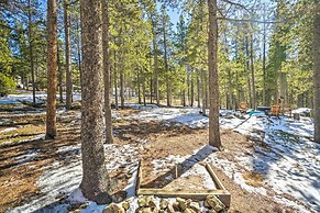 Deck, Fire Pit & Grill: Log Cabin in Black Hawk