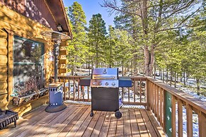 Deck, Fire Pit & Grill: Log Cabin in Black Hawk