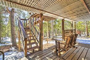 Deck, Fire Pit & Grill: Log Cabin in Black Hawk