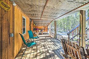 Deck, Fire Pit & Grill: Log Cabin in Black Hawk