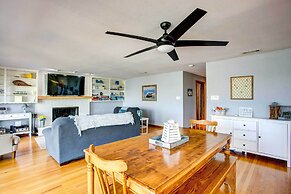 Cedar Creek Lakefront Vacation Rental w/ Pool