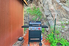 Creekside Morrison Cabin ~ 9 Mi to Red Rocks Park!