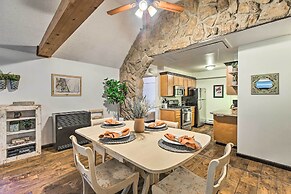 Creekside Morrison Cabin ~ 9 Mi to Red Rocks Park!