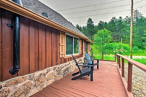 Creekside Morrison Cabin ~ 9 Mi to Red Rocks Park!