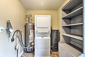 Creekside Morrison Cabin ~ 9 Mi to Red Rocks Park!