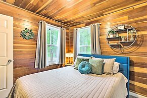 Creekside Morrison Cabin ~ 9 Mi to Red Rocks Park!