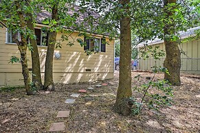 Cozy Crestline Cabin, Close to Lakes, Parks!