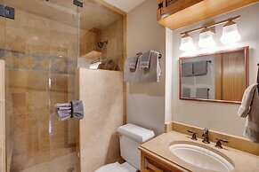 Bright Downtown Telluride Condo - Steps to Lift!