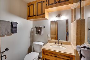 Bright Downtown Telluride Condo - Steps to Lift!