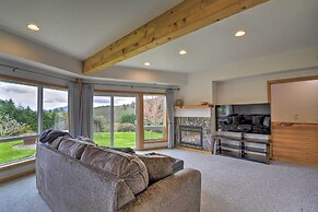 Idyllic Retreat ~ 20 Mi to Olympic National Park!