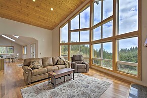 Idyllic Retreat ~ 20 Mi to Olympic National Park!