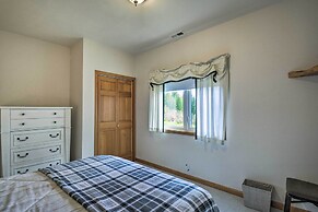 Idyllic Retreat ~ 20 Mi to Olympic National Park!