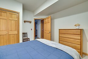 Idyllic Retreat ~ 20 Mi to Olympic National Park!