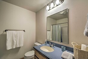 Idyllic Retreat ~ 20 Mi to Olympic National Park!