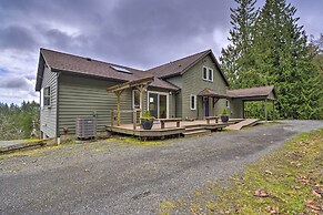 Idyllic Retreat ~ 20 Mi to Olympic National Park!