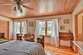 40-acre Farm w/ Animals & Fishing in Sebring!