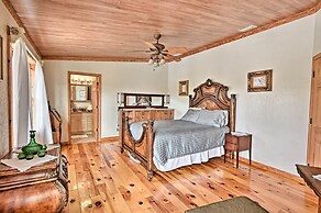 40-acre Farm w/ Animals & Fishing in Sebring!