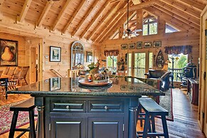 Cabin w/ BBQ + Games - Walk to Blue Ridge Parkway!