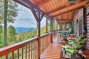 Cabin w/ BBQ + Games - Walk to Blue Ridge Parkway!