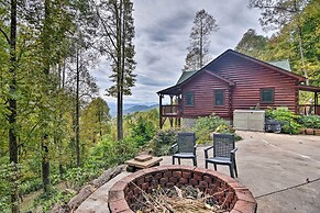 Cabin w/ BBQ + Games - Walk to Blue Ridge Parkway!
