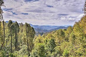 Cabin w/ BBQ + Games - Walk to Blue Ridge Parkway!