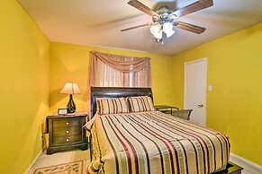 Family-friendly Home ~ 12 Mi to Space Center!