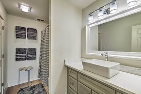 Lake Dayz Granbury Retreat w/ Private Dock!