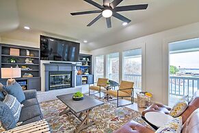 Lake Dayz Granbury Retreat w/ Private Dock!