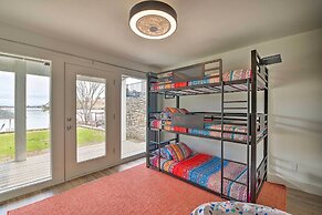 Lake Dayz Granbury Retreat w/ Private Dock!