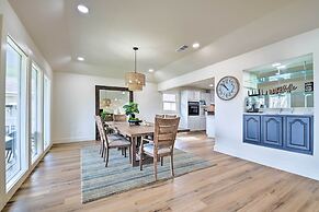 Lake Dayz Granbury Retreat w/ Private Dock!