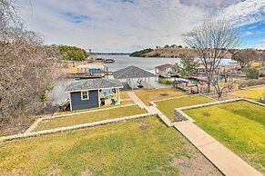 Lake Dayz Granbury Retreat w/ Private Dock!