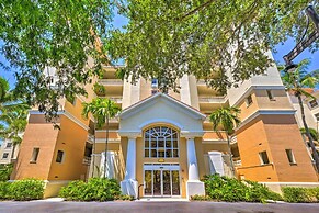 Naples Escape in Regatta w/ Resort Amenities!